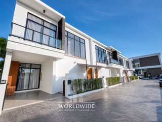 For sale 3 bedrooms townhouse in Bang Lamung, Chonburi