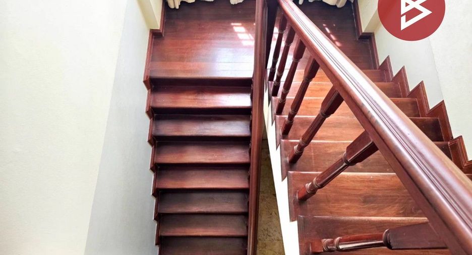 À vendre 3 chambres maison à Bang Khae, Bangkok