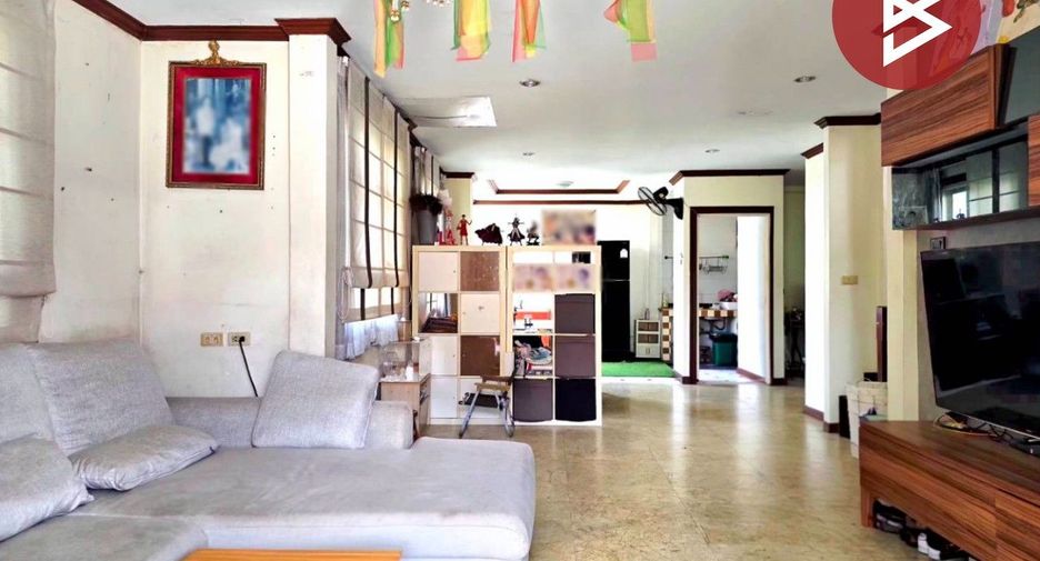 À vendre 3 chambres maison à Bang Khae, Bangkok