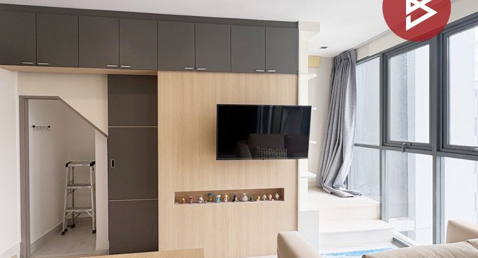 For sale 1 bed condo in Phra Khanong, Bangkok