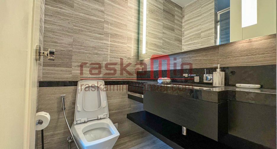 For sale 4 bedrooms condo in Bang Kho Laem, Bangkok