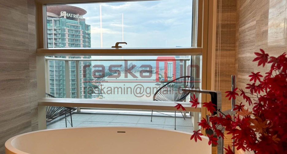 For sale 4 bedrooms condo in Bang Kho Laem, Bangkok