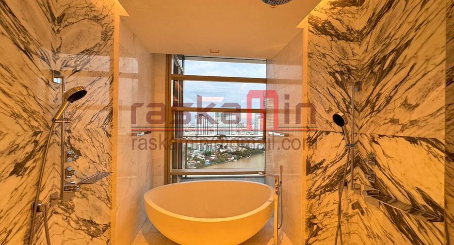 For sale 4 bedrooms condo in Bang Kho Laem, Bangkok