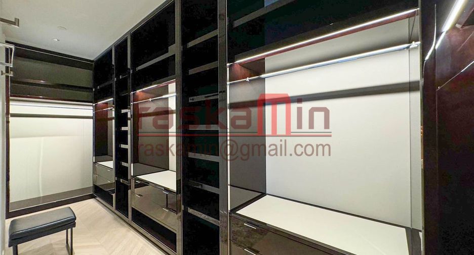 For sale 4 bedrooms condo in Bang Kho Laem, Bangkok