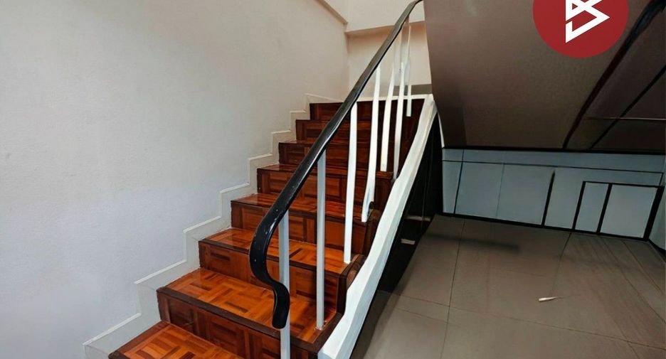 For sale 3 bedrooms house in Prawet, Bangkok