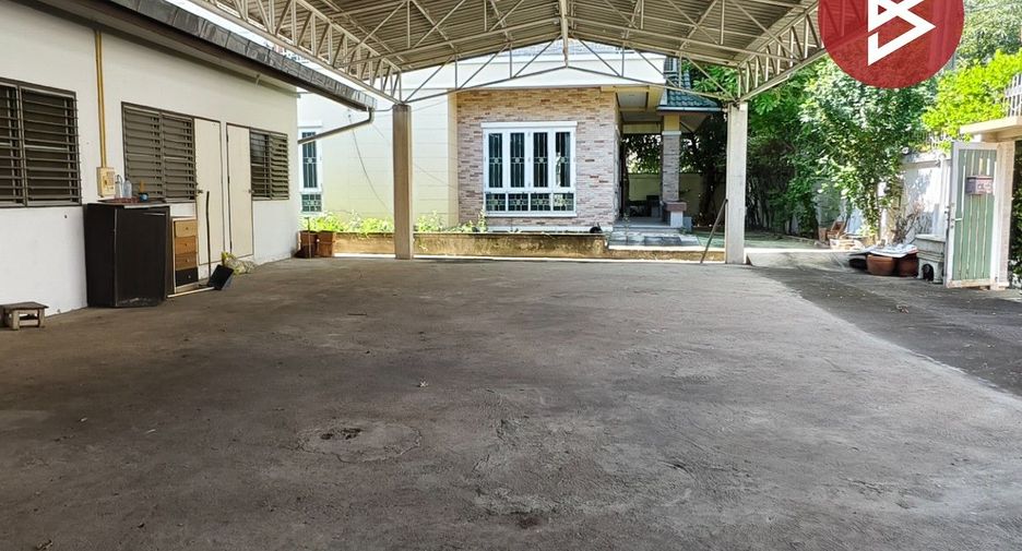 Casa en alquiler y en venta de 8 habitaciones en Mueang Nonthaburi, Nonthaburi
