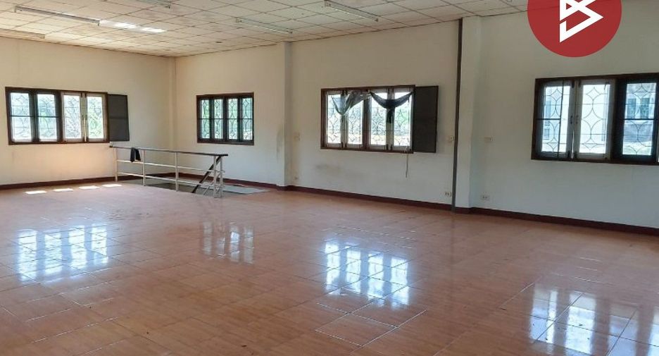 For rent and for sale 8 bedrooms house in Mueang Nonthaburi, Nonthaburi