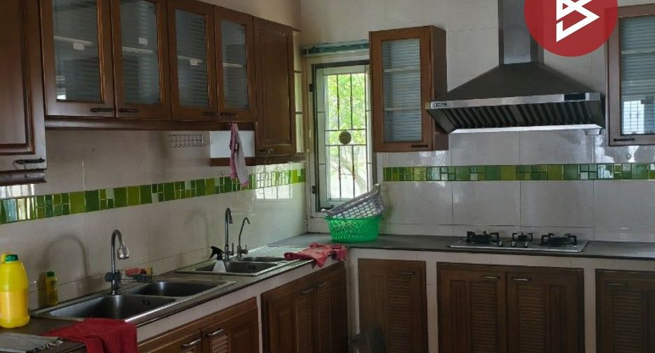 For rent and for sale 8 bedrooms house in Mueang Nonthaburi, Nonthaburi