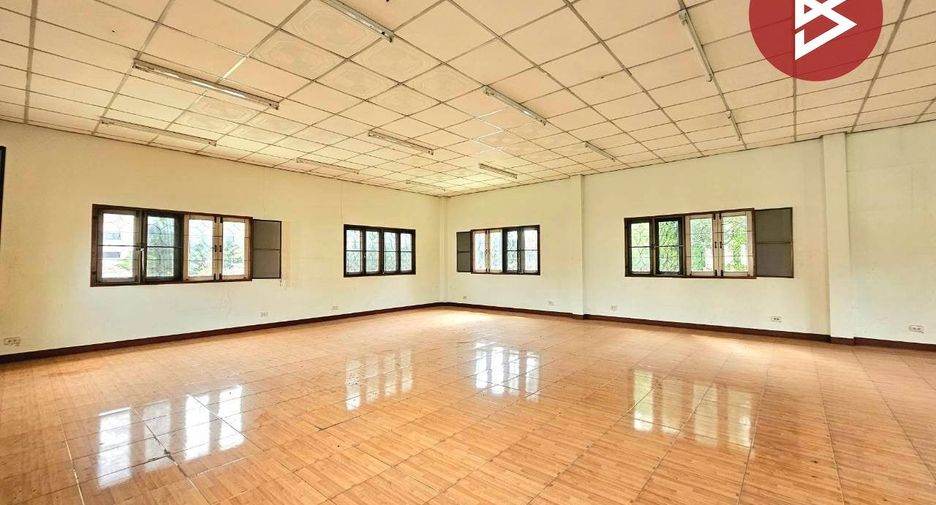 For rent and for sale 8 bedrooms house in Mueang Nonthaburi, Nonthaburi