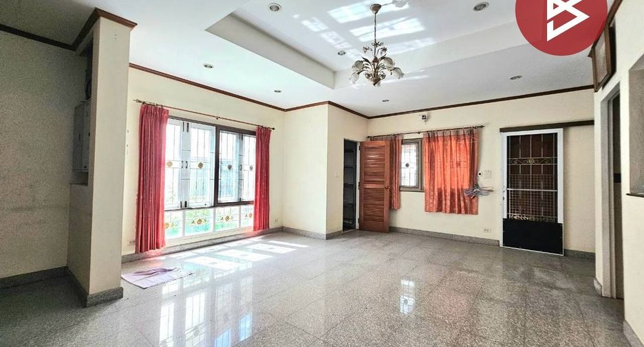 For rent and for sale 8 bedrooms house in Mueang Nonthaburi, Nonthaburi