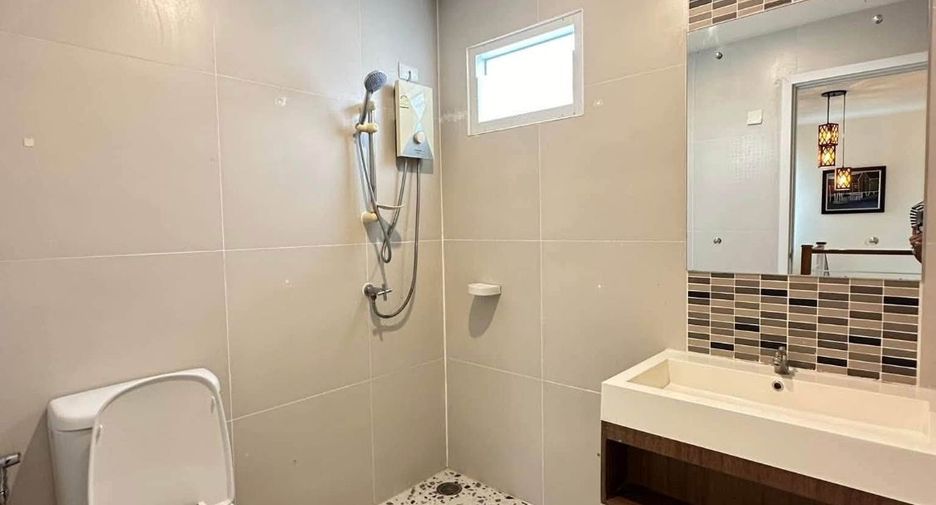 For rent 3 bedrooms house in Bang Lamung, Chonburi