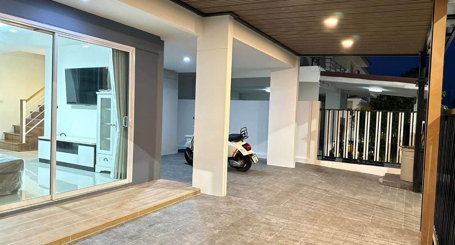 For rent 3 bedrooms house in Bang Lamung, Chonburi