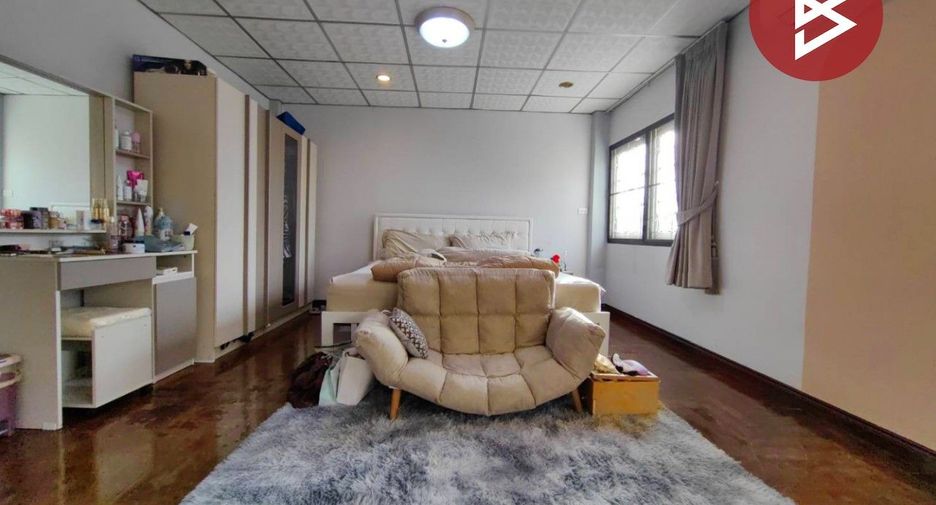 For sale 6 bedrooms townhouse in Bangkok Yai, Bangkok