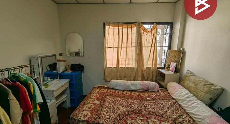 For sale 6 bedrooms townhouse in Bangkok Yai, Bangkok