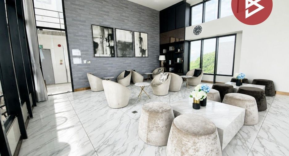 For sale 1 bed condo in Si Racha, Chonburi