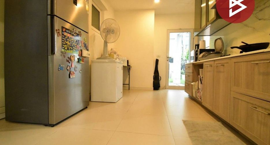 À vendre 3 chambres maison à Thung Khru, Bangkok