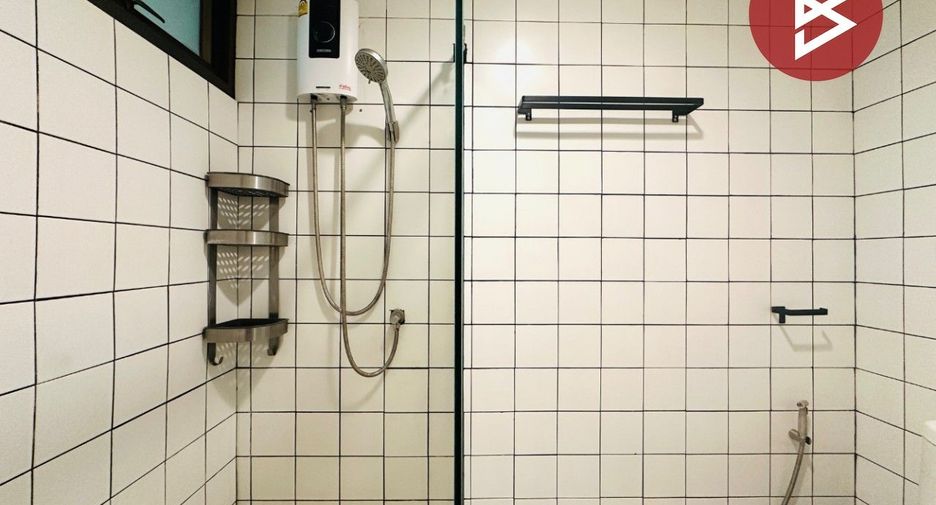 For sale 1 bed condo in Suan Luang, Bangkok
