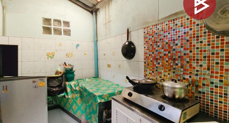 For sale 2 bedrooms townhouse in Mueang Samut Prakan, Samut Prakan