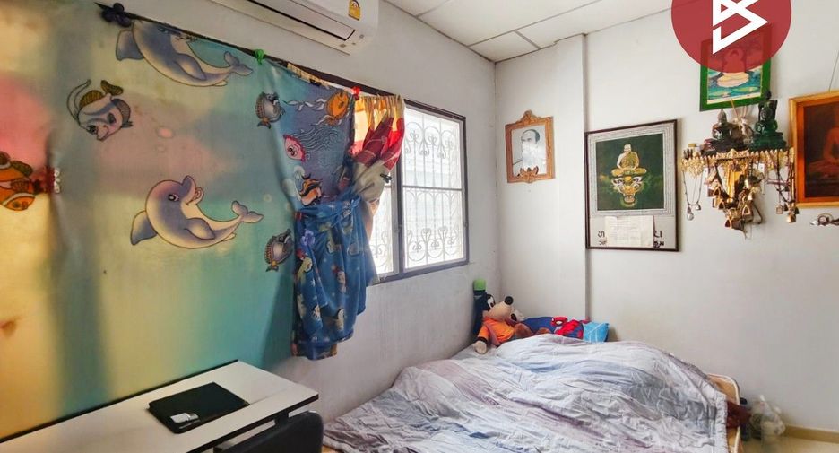 For sale 2 bedrooms townhouse in Mueang Samut Prakan, Samut Prakan