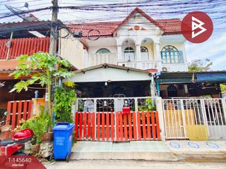 For sale 2 bedrooms townhouse in Mueang Samut Prakan, Samut Prakan