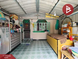 For sale 2 bedrooms townhouse in Mueang Samut Prakan, Samut Prakan