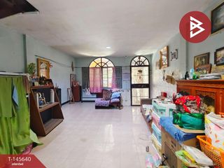 For sale 2 bedrooms townhouse in Mueang Samut Prakan, Samut Prakan