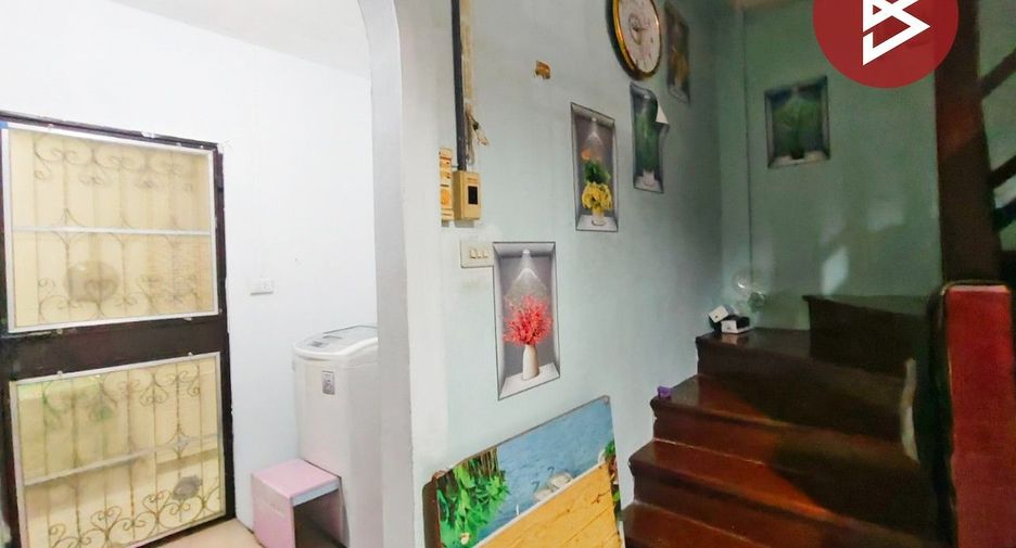 For sale 2 bedrooms townhouse in Mueang Samut Prakan, Samut Prakan