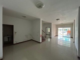 For sale 4 bedrooms townhouse in Nong Chok, Bangkok