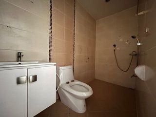 For sale 4 bedrooms townhouse in Nong Chok, Bangkok