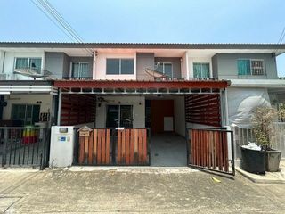 For sale 3 bedrooms townhouse in Nong Chok, Bangkok
