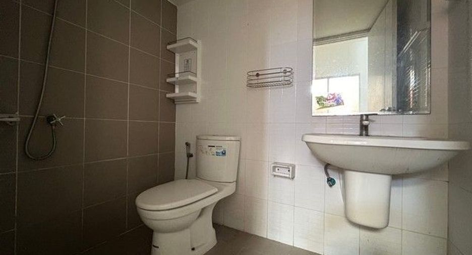 For sale 3 bedrooms townhouse in Nong Chok, Bangkok