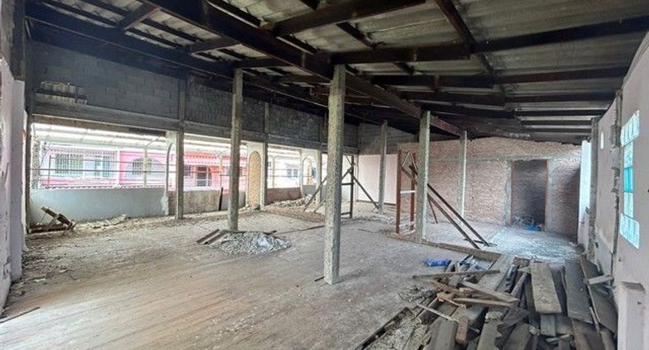 Casa adosada en venta de 2 habitaciones en Bang Kho Laem, Bangkok
