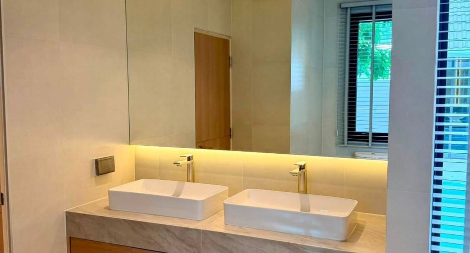 Casa en venta de 4 habitaciones en Mueang Chiang Mai, Chiang Mai