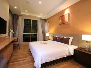 Condo en alquiler de 3 habitaciones en Watthana, Bangkok