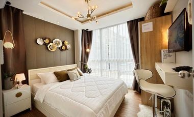 For rent 2 bedrooms condo in Huai Khwang, Bangkok