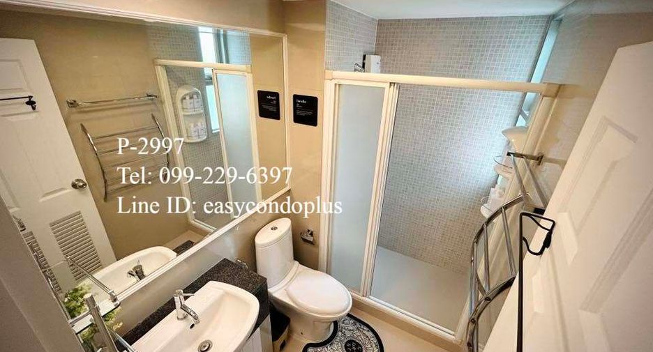 For rent 2 bedrooms condo in Huai Khwang, Bangkok