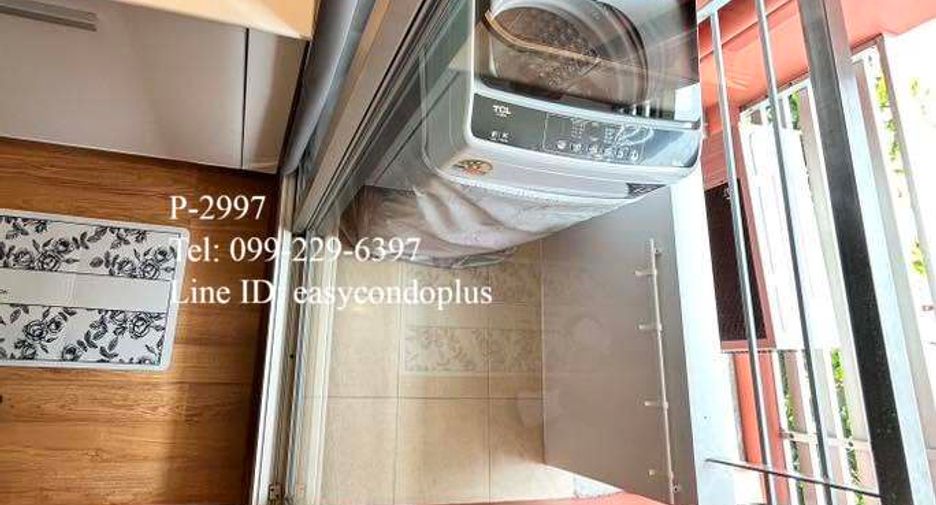 For rent 2 bedrooms condo in Huai Khwang, Bangkok