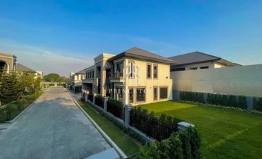 Casa en venta de 5 habitaciones en Khan Na Yao, Bangkok
