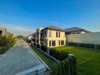 Haus zum Kauf mit 5 Zimmer in Khan Na Yao, Bangkok