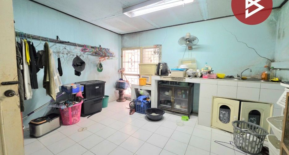 For sale 2 bedrooms townhouse in Si Racha, Chonburi