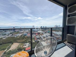 For sale 2 ベッドルーム condo in Bang Lamung, Chonburi