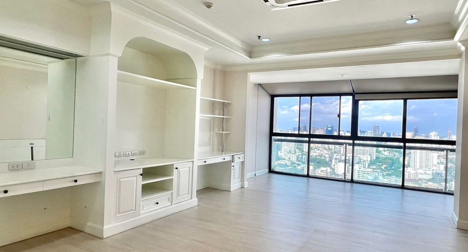 Wohnung zur Miete mit 4 Zimmer in Watthana, Bangkok
