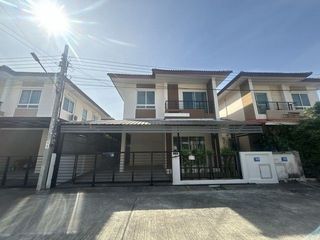 For sale 3 bedrooms townhouse in Nong Chok, Bangkok