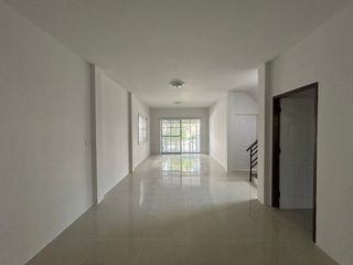 For sale 3 bedrooms townhouse in Nong Chok, Bangkok