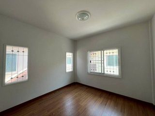 For sale 3 bedrooms townhouse in Nong Chok, Bangkok