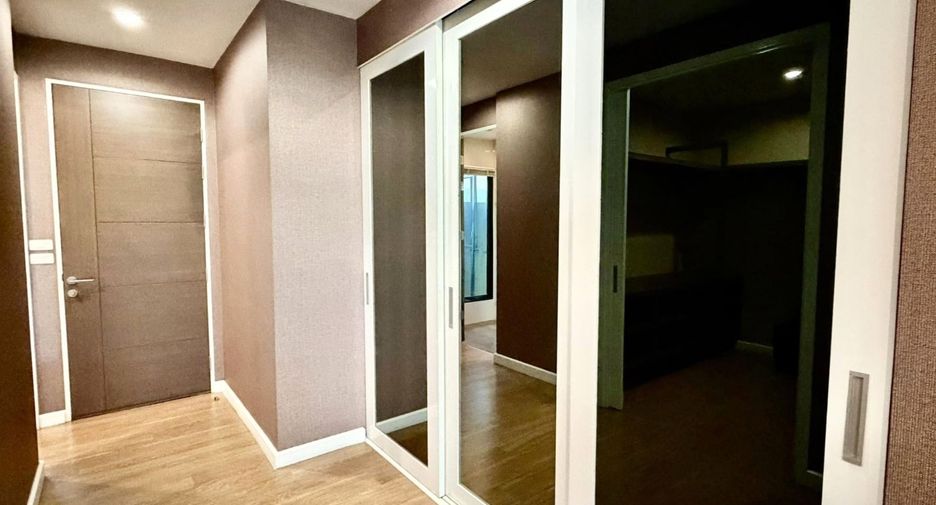 Haus zur Miete mit 3 Zimmer in Khlong Toei, Bangkok