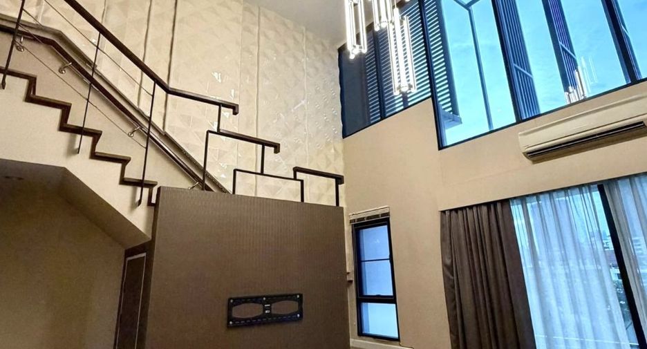 Haus zur Miete mit 3 Zimmer in Khlong Toei, Bangkok