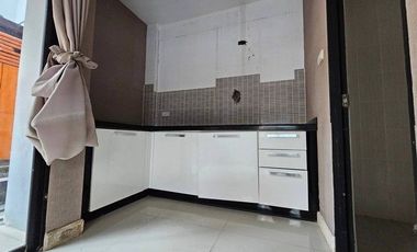Продажа 3 спальни таунхаус в Буенг Кум, Бангкок