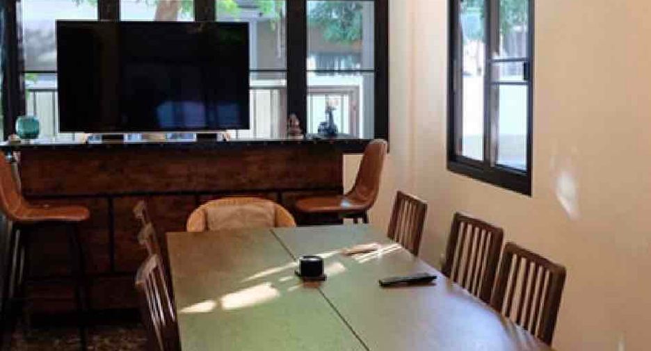 Casa en alquiler de 4 habitaciones en Bang Phli, Samut Prakan