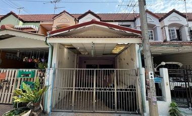 Продажа 3 спальни таунхаус в Дон Муеанг, Бангкок